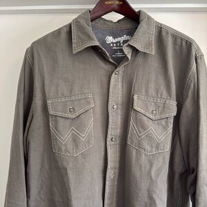 Wrangler Retro Premium Work Shirt - Pocket Logo - sz L